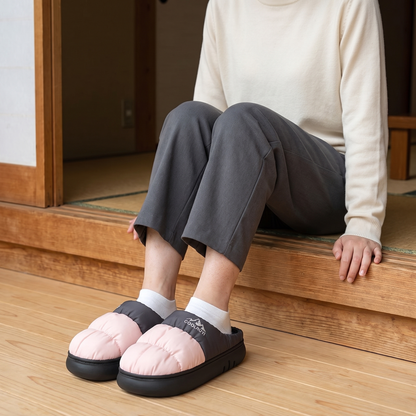 アオイ｜バイカラーダウン風冬サンダル