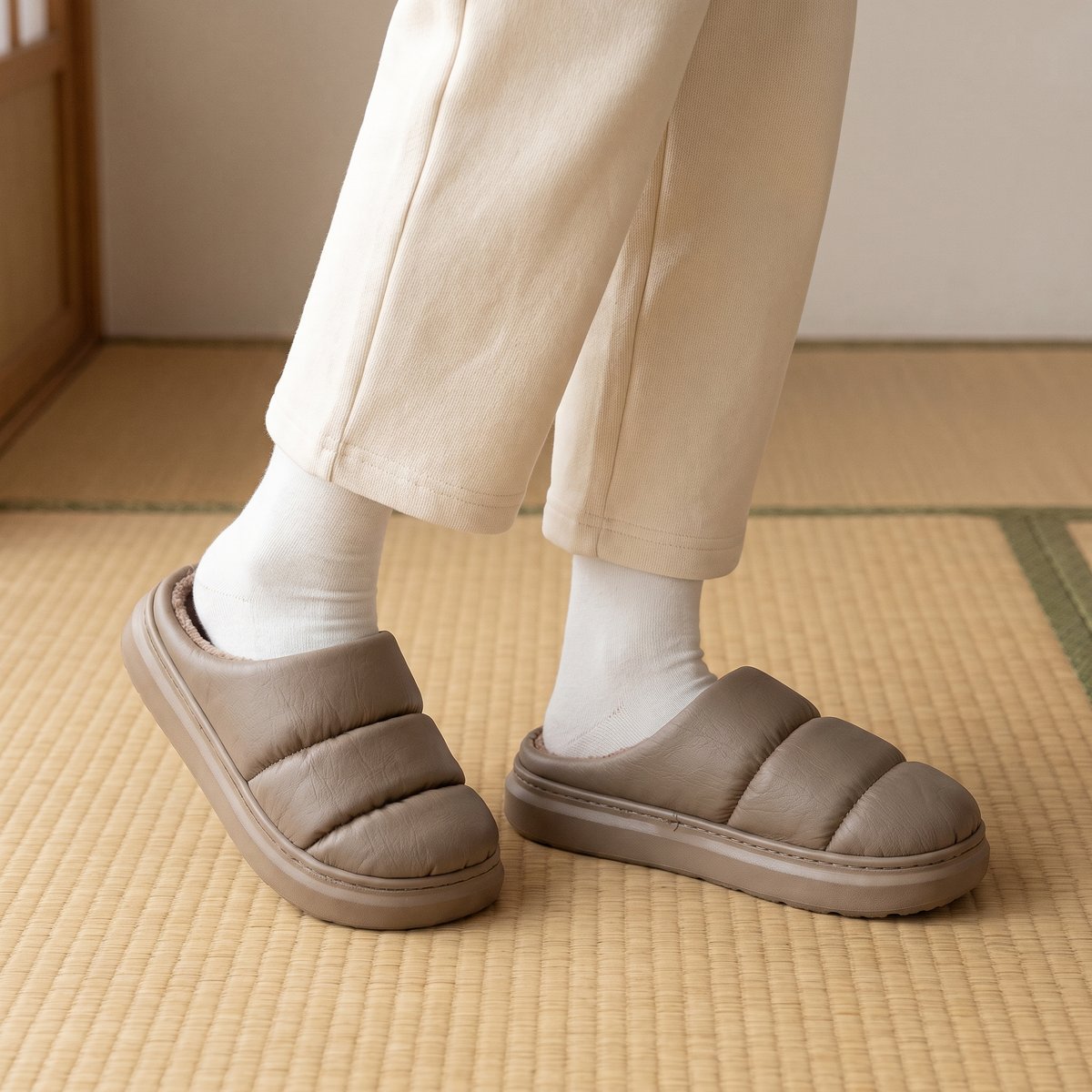 ナオ｜レザー調ダウン風厚底ミュール